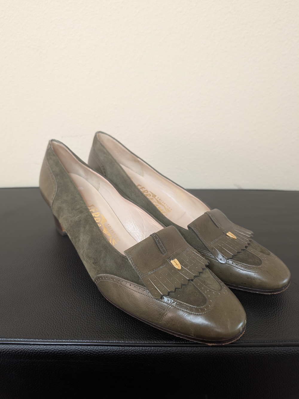 Vintage Salvatore Ferragamo Loafer Pumps Olive Suede Size 10 AA